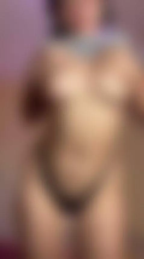 hola 🔥❤️ by maiahairy