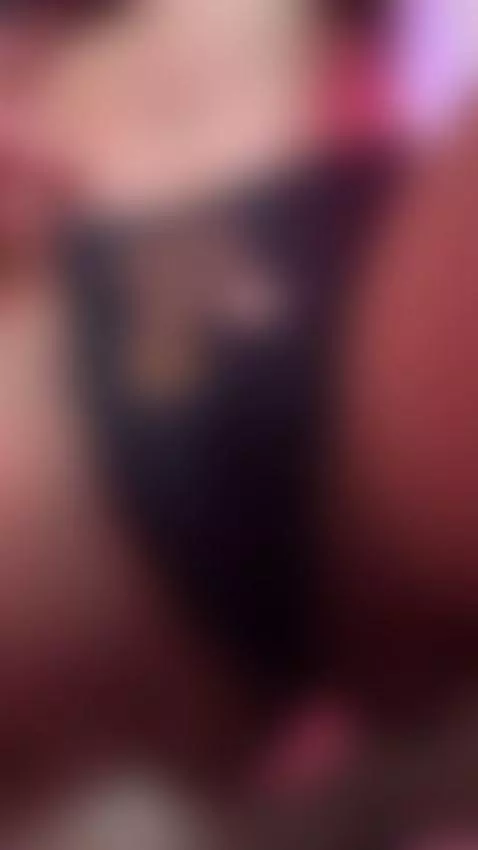 eat ??? can u choose bby 🔥🔥🔥 by maiahairy