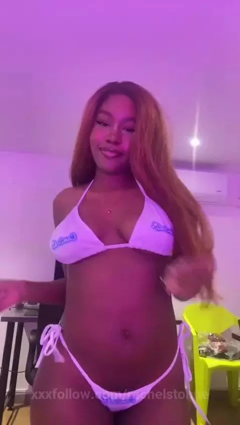 Boom Boom pow! by rachelstonne