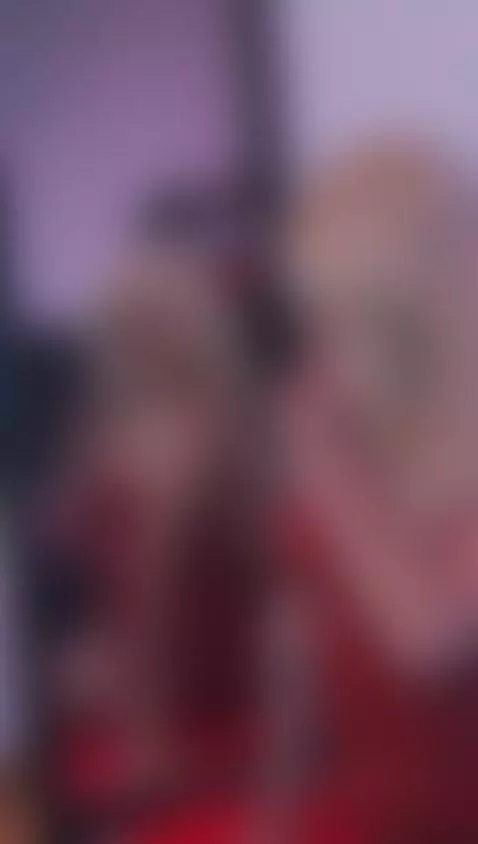 🔥💋Reflejo de Pasión: Belleza Trans en Rojo🔥👠 by nyx-blackwood