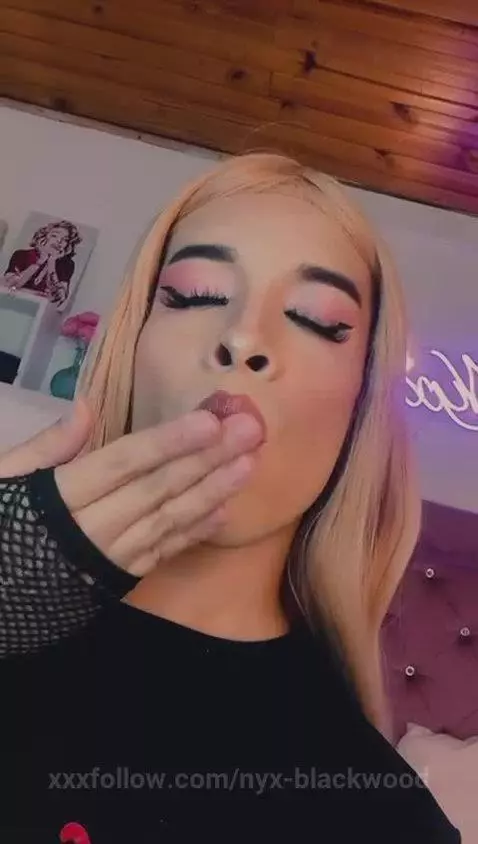 💋 by nyx-blackwood