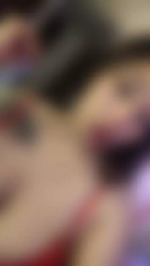 This naughty girl 4:20 🍁 https://stripchat.com/skymelody_1/f... by skymelody