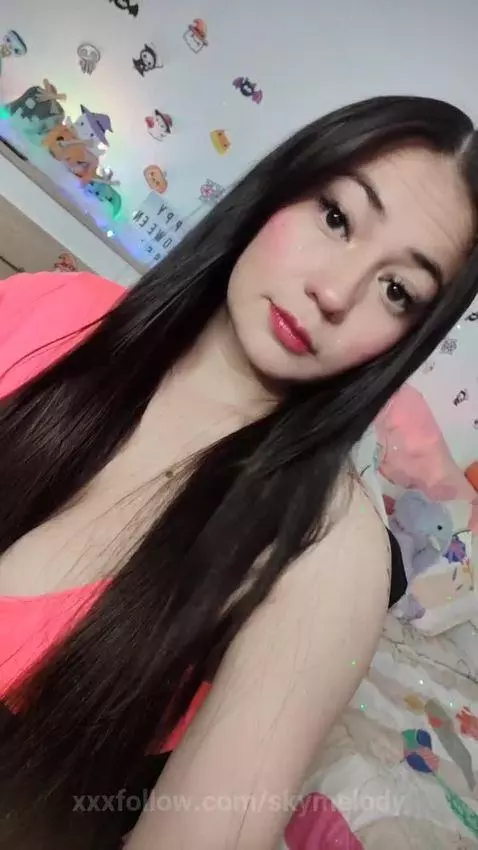 follow me, we don't see in https://stripchat.com/skymelody_1... by skymelody