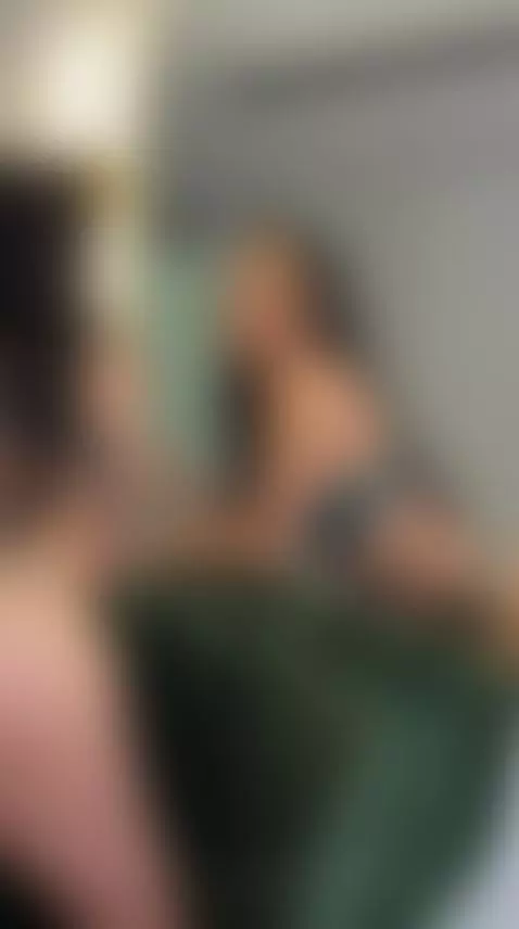 Backstage homemade,What do you think of my ass? by keylamiller