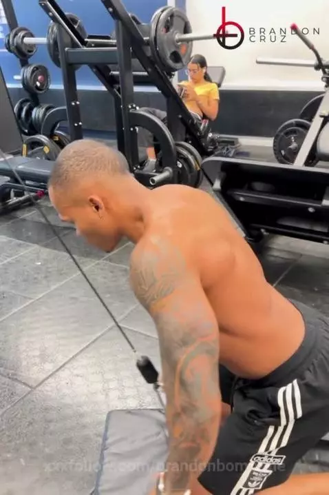 Building my muscles so I can carry it 💪🔥 by brandonbombithe