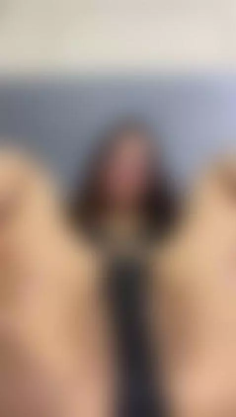 would you like to lick my pussy? see you in my live, I'll wa... by hammberjones