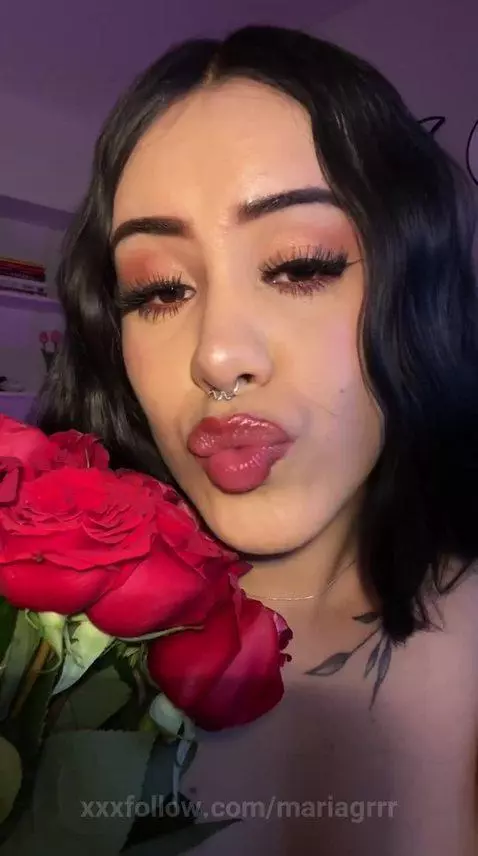 Do you like my pretty little face?💋✨ by mariagrrr