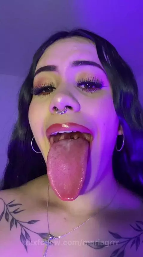 I’m going to make you super hot with my tongue. 😏👅🔥 by mariagrrr