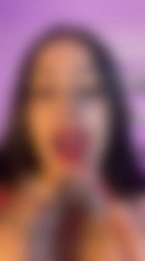 I paint my lips red… the color of temptations 🥵💋 by mariagrrr