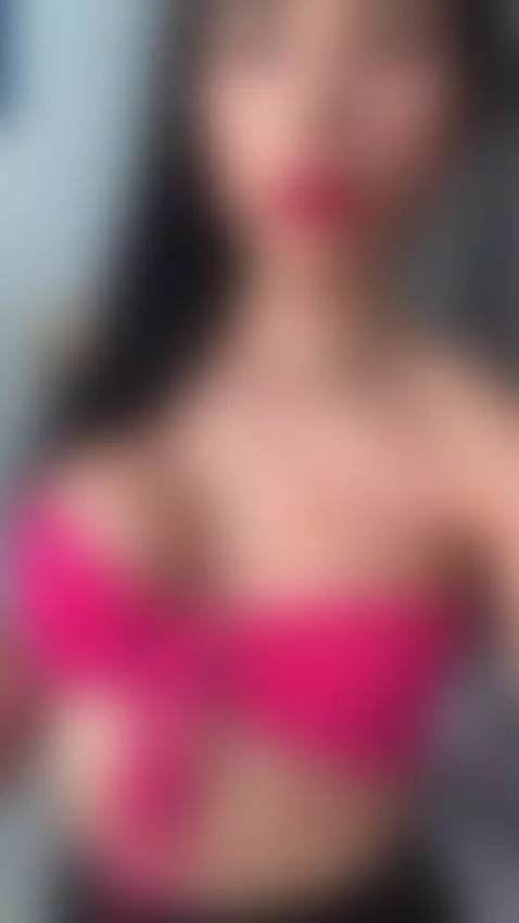 Tits and hot body by bellasweeth