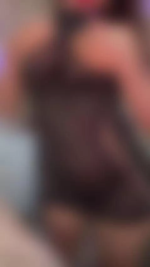 Sexy and Hot by bellasweeth