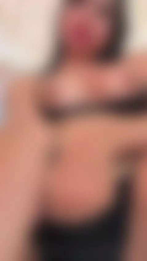 Feel the wetness of my pussy by bellasweeth