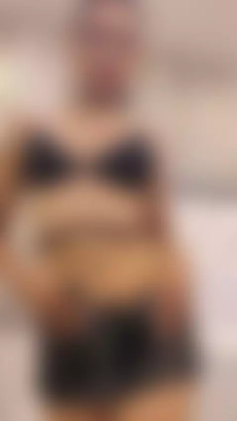 You get hard when you see my sexy body by bellasweeth