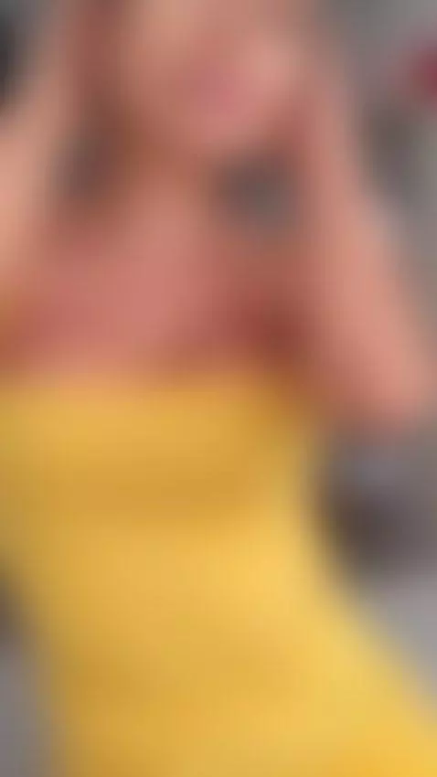 Sexy and Hot by bellasweeth