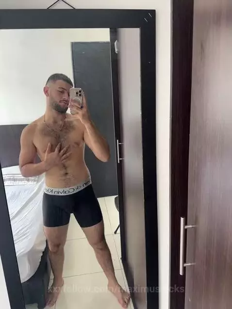 My body, day relax by maximusdicks