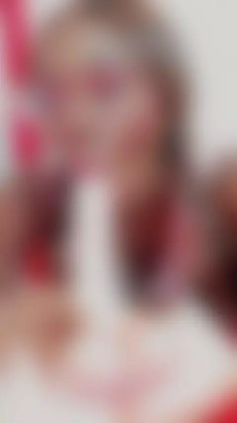 I'm online & wet now 💕🥵 by emiilyanderson