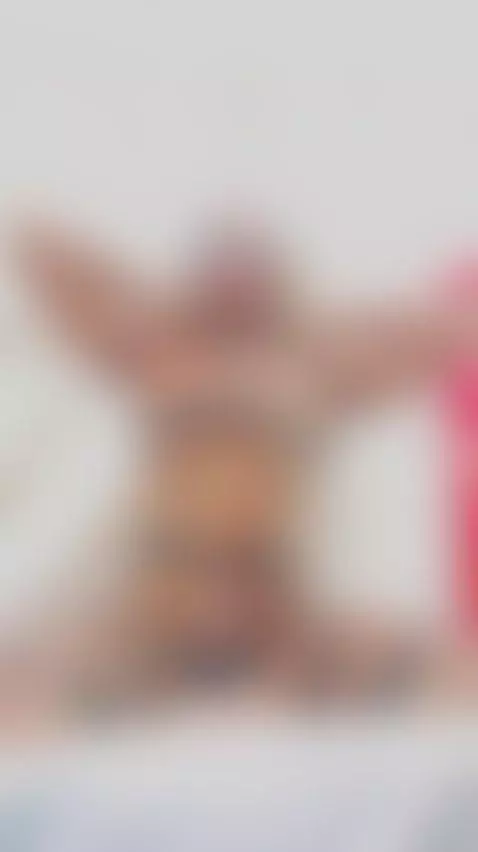 I promise you won't be able to stop looking🥵😍 by emiilyanderson