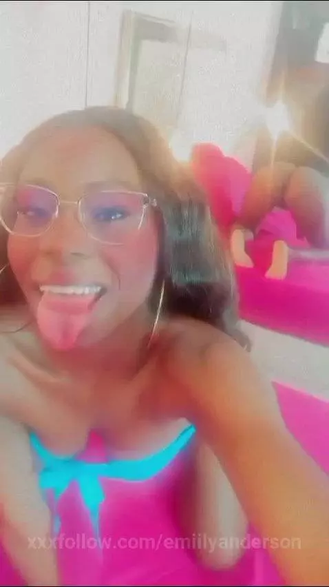 😈😈😈😈 by emiilyanderson