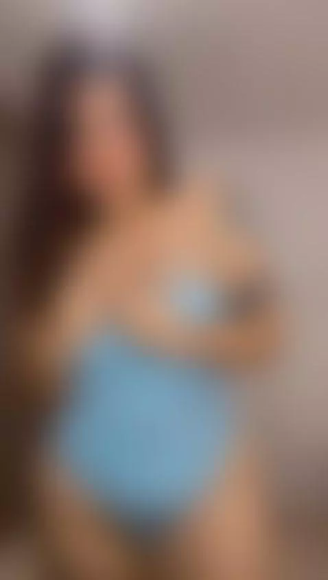 Do you wanna kiss me? by alexa-pink