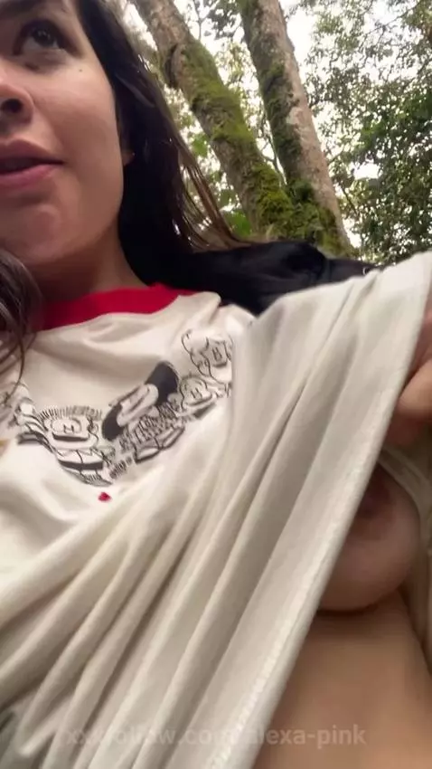 en el bosque by alexa-pink