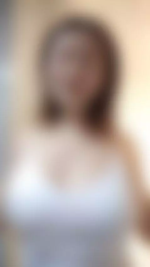 I’ve been waiting for you… come say hi 😘💕 online now by angelacastle