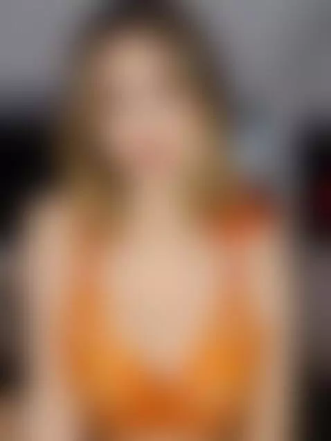 Un bailecito para alegrarte el día... Follow Me by angelacastle