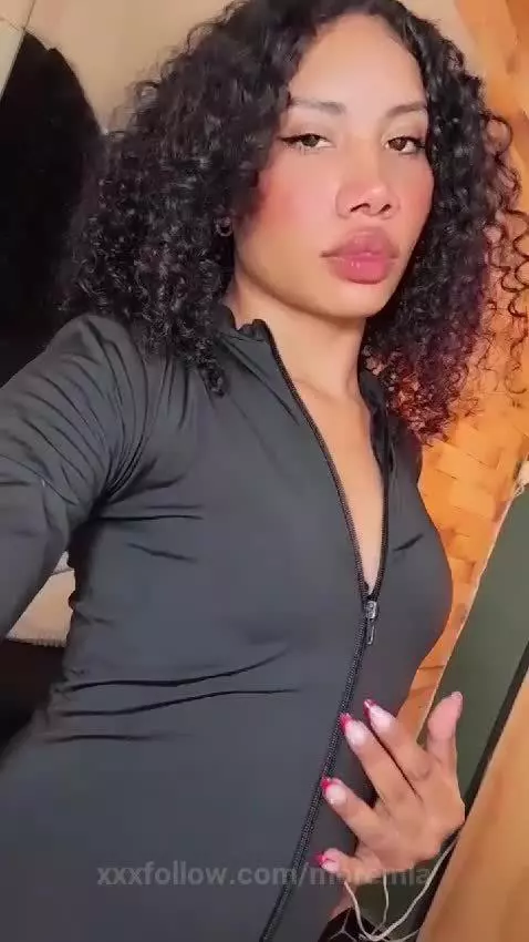 My sexy body by moremia