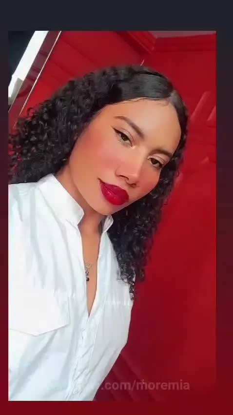 makeup, curlyhair, redlips by moremia