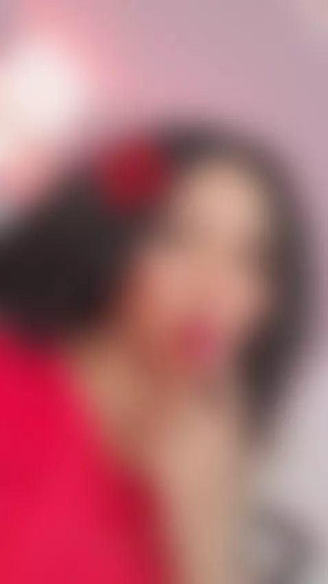 red, curlyhair, colombiana by moremia