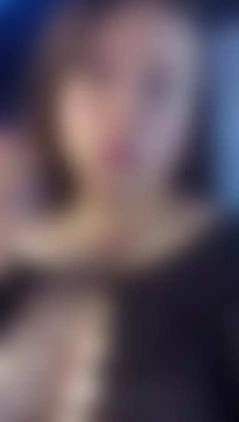 active and hot... I'll wait for you. 😈😏 by missdeck1