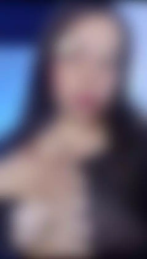 very hot for you 😋 by missdeck1