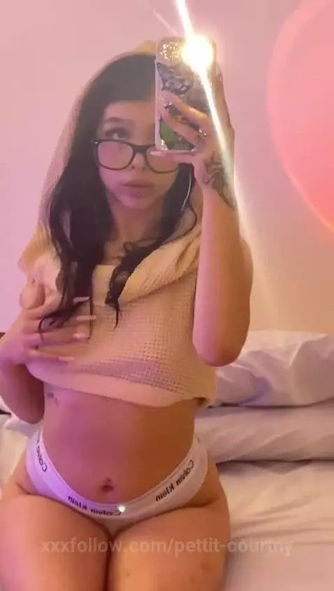 Don't look at my profile. You'll become addicted😈 by pettit-courtny