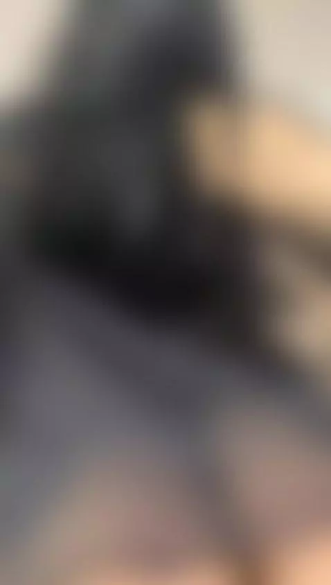 Does my hypnosis work on you? by pettit-courtny