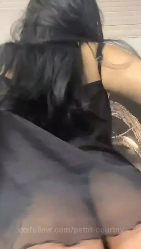 Does my hypnosis work on you? by pettit-courtny