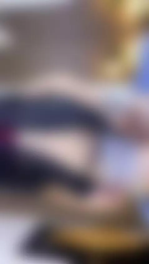 Wanna have a lapdance from this queen? by pettit-courtny