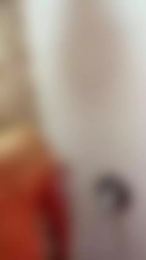 Take a shower with me by emydiiaz