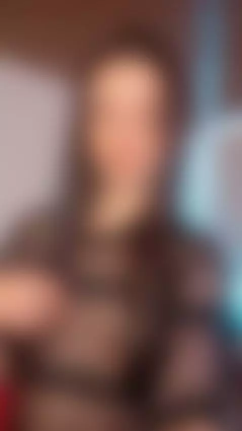 kiss me 😏😍 by miaarobin