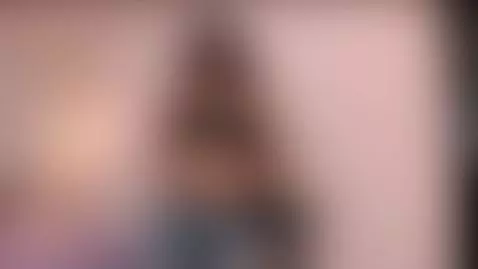 Come see me on my page I'm online 🙈✨ by liaakitten