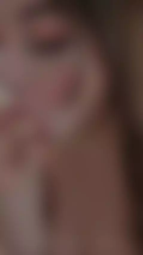 Weekday belly button and I want you to give me all your milk... by roxanediaz