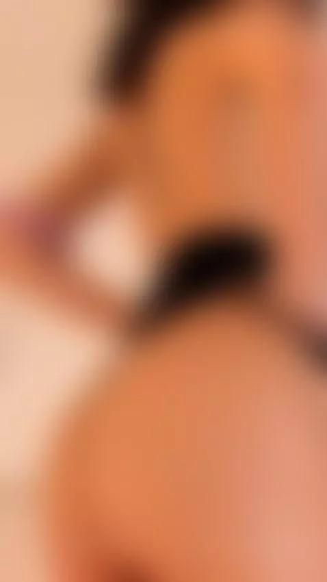 A very sensual dance while my body naked 💋💋 by zukyxyakihiro89