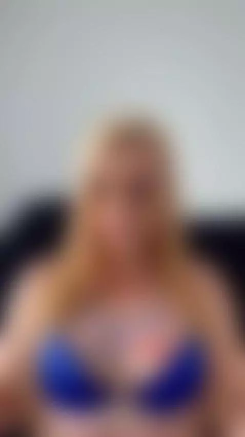 I'm a hot mess milf by mercedesrose657