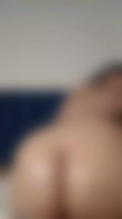 Moving my hot and big ass for you by alahya24