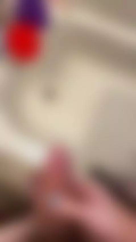 i pee before get in show. please follow me and hit like by tallnerdyguy