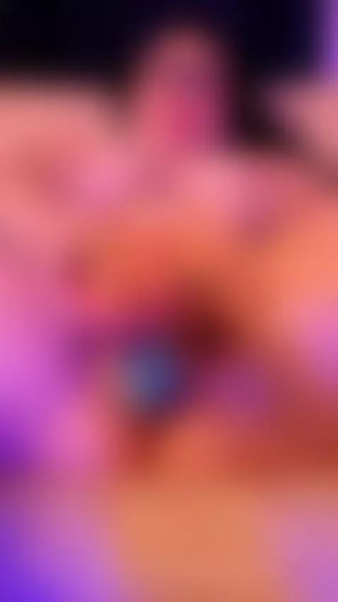 come and have fun with me Im online! by yesicascs