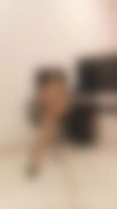 come and get lost in my legs🍆🥵 by arinnarussell