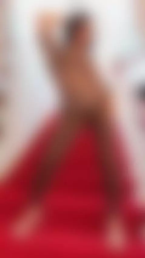 You want to play with my rich ass and leave it full of a lot... by arinnarussell