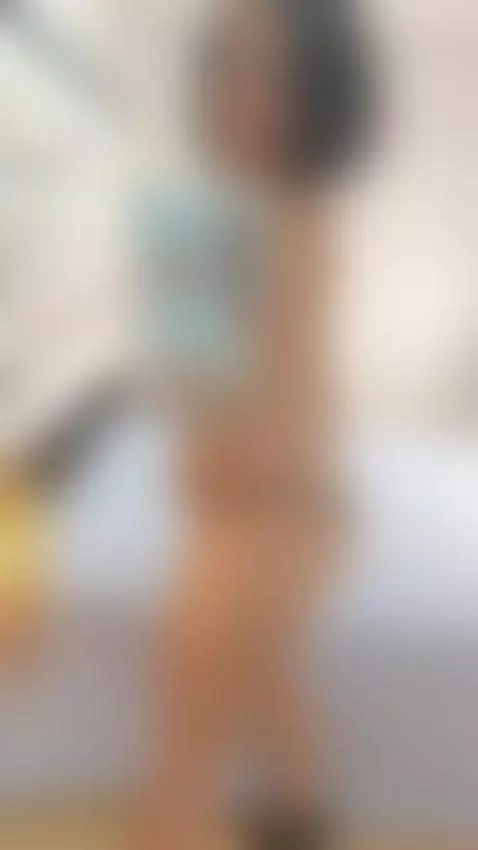 I want to dance on your delicious cock by arinnarussell