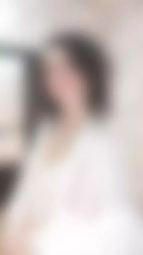 I feel like I make you hard just by seeing you 🍆🥵 by arinnarussell