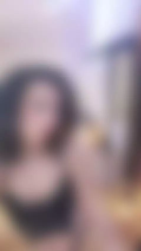 I parade my sexy lingerie just for you 🥵🖤 by arinnarussell