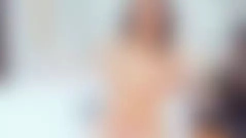 My sexy body with desire 🔥 by arinnarussell